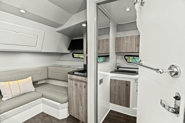 Arrows Abyss 38ft Formula Yacht For Sale