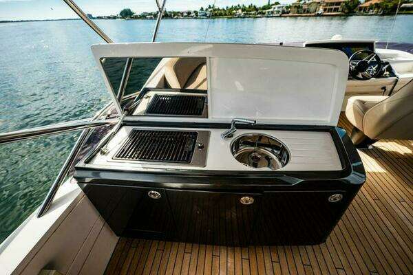 Princess S65 Yacht For Sale
