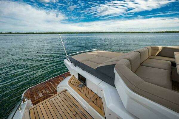 Princess S65 Yacht For Sale