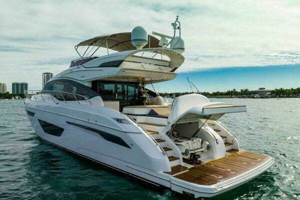 Princess S65 Yacht For Sale