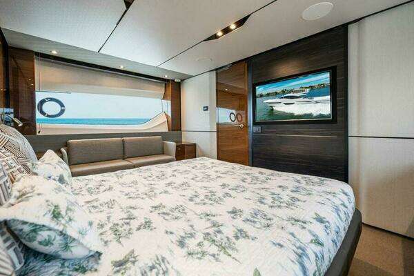 Princess S65 Yacht For Sale