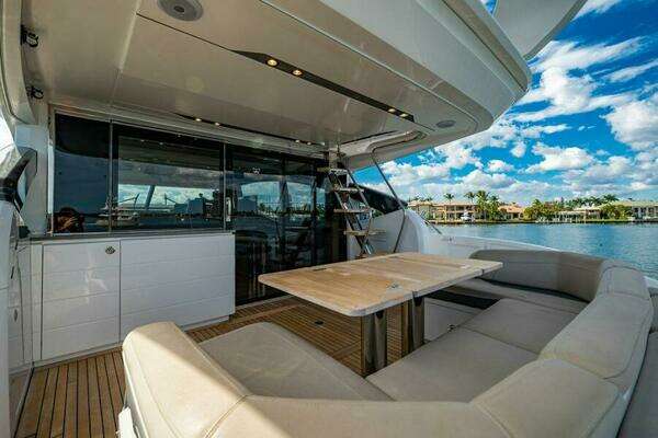 Princess S65 Yacht For Sale