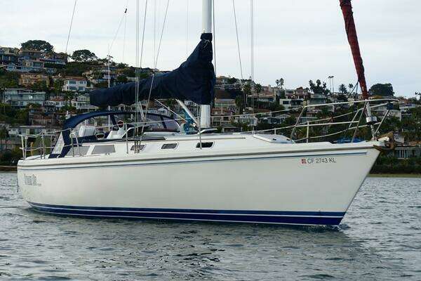 Photo of the 1990 Catalina 42 "Dream On"