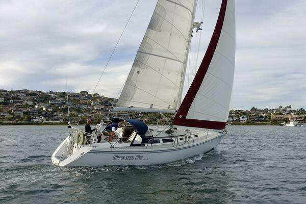 Photo of the 1990 Catalina 42 "Dream On"