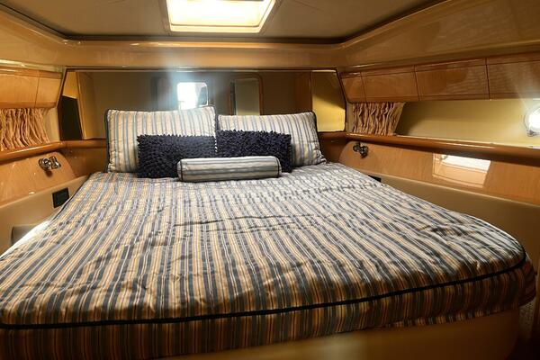 53ft Ferretti Yachts Yacht For Sale