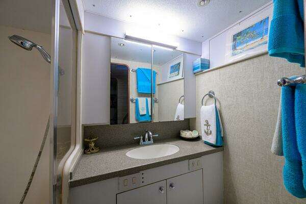 Ocean Yachts Super Sport Yacht For Sale