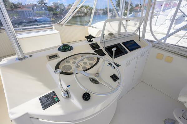 MEMBERS ONLY 56ft Ocean Yachts Yacht For Sale