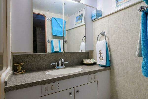 Ocean Yachts Super Sport Yacht For Sale