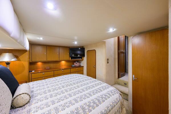 MEMBERS ONLY 56ft Ocean Yachts Yacht For Sale