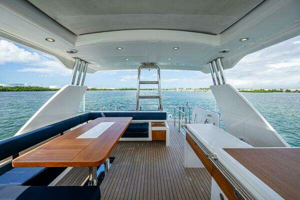 Fairline 78 Squadron Yacht For Sale