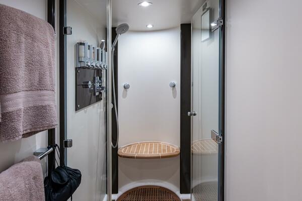 RESET 78ft Fairline Yacht For Sale