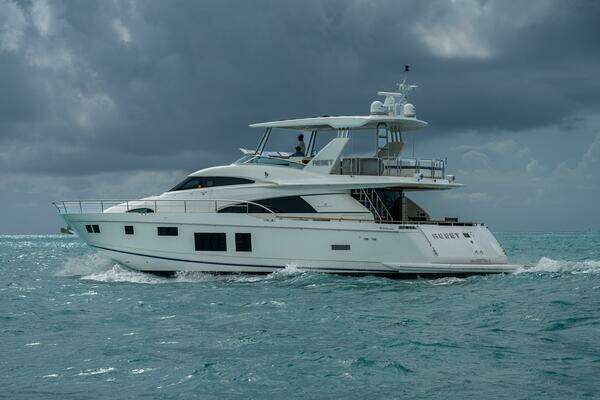 Fairline 78 Squadron Yacht For Sale