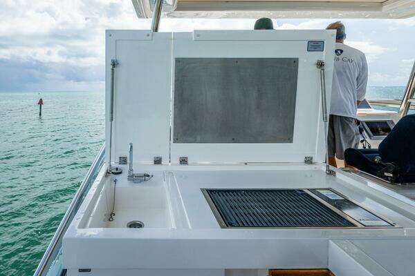 Fairline 78 Squadron Yacht For Sale