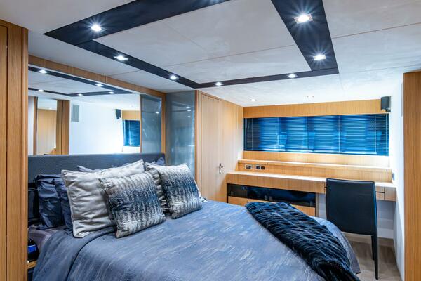 RESET 78ft Fairline Yacht For Sale