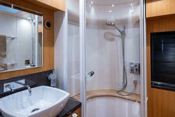 Fairline 78 Squadron Yacht For Sale