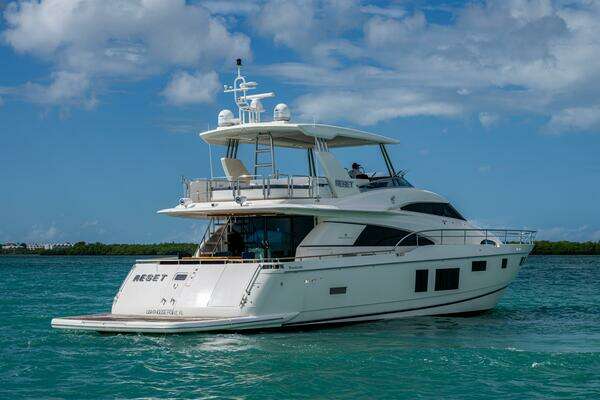 Fairline 78 Squadron Yacht For Sale