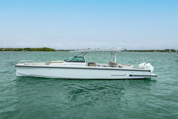 37ft Axopar Yacht For Sale