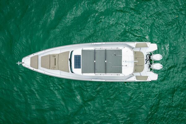 37ft Axopar Yacht For Sale