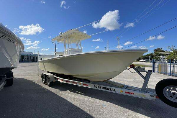 Silverhawk 2700CC - COLLEEN - Starboard Profile