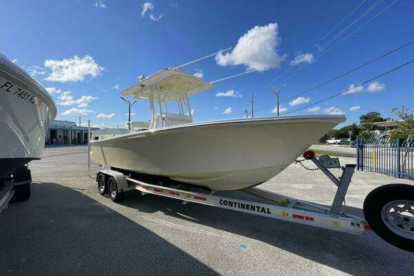 Photo of the 2008 Silverhawk 2700CC "Colleen"