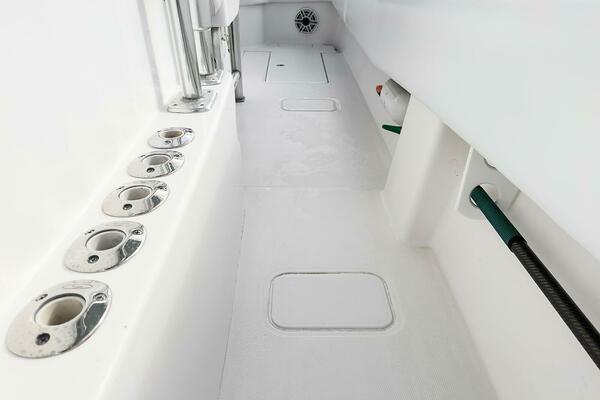 Dominion 33ft Invincible Yacht For Sale