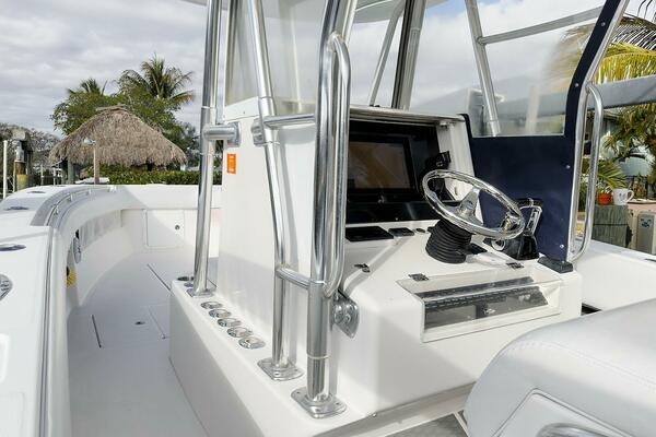 Dominion 33ft Invincible Yacht For Sale