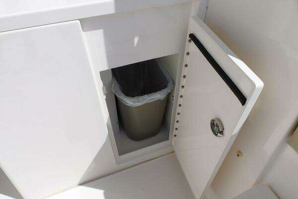 Pursuit 325 Dual Console Yacht For Sale