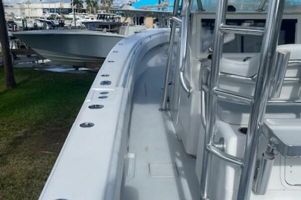 39ft Contender Yacht For Sale