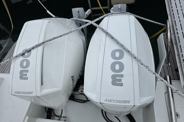 35ft Jeanneau Yacht For Sale