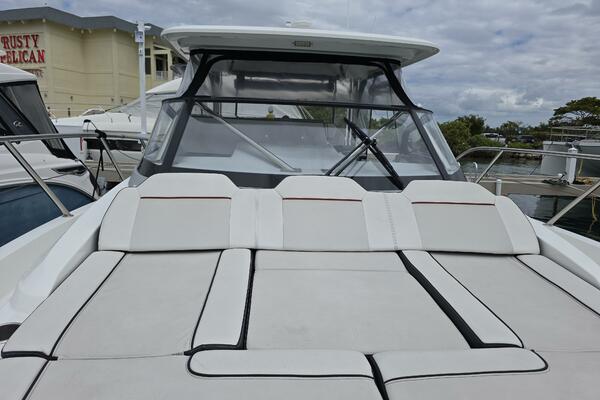 35ft Jeanneau Yacht For Sale