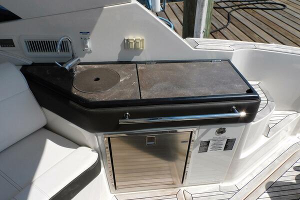 Knot Guilty 32ft Sea Ray Yacht For Sale