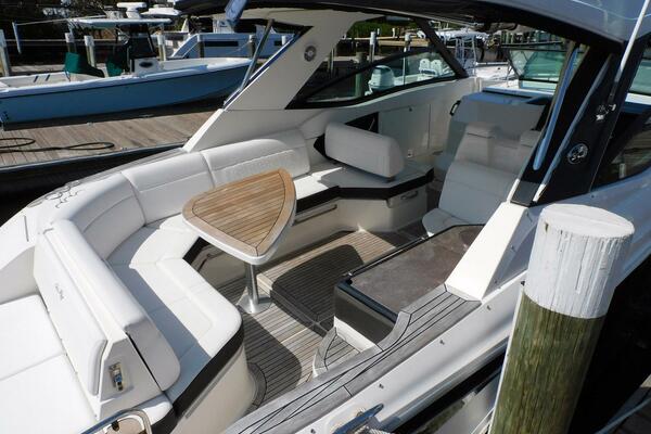 Knot Guilty 32ft Sea Ray Yacht For Sale