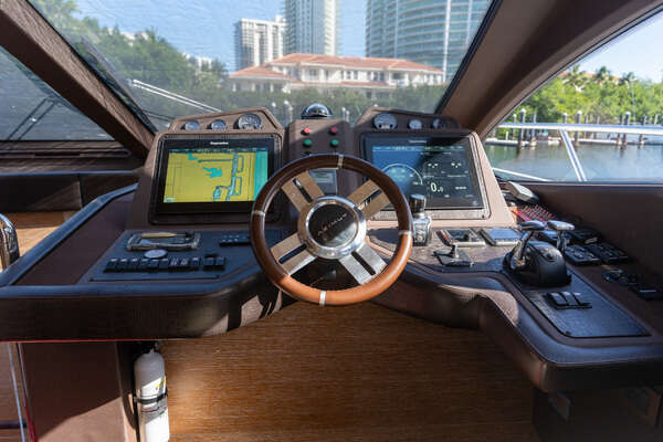 Azimut AZ64 FLY Yacht For Sale