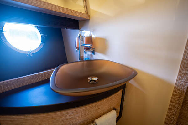 Azimut AZ64 FLY Yacht For Sale