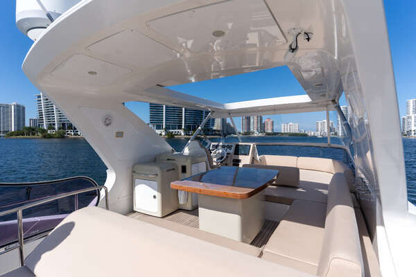 Azimut AZ64 FLY Yacht For Sale