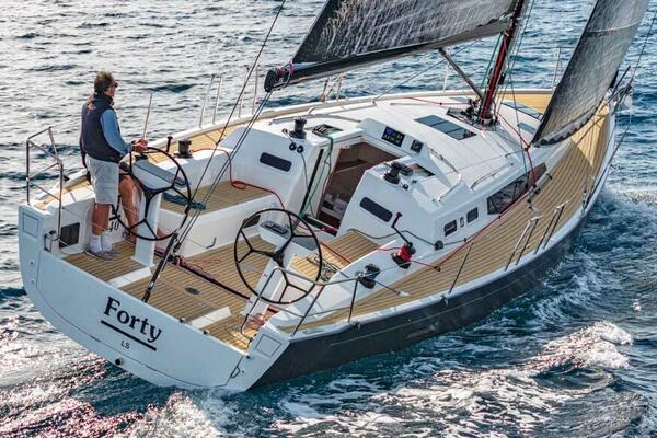 40ft J Boats Yacht For Sale