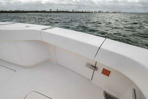Viking 52 Sport Coupe Yacht For Sale