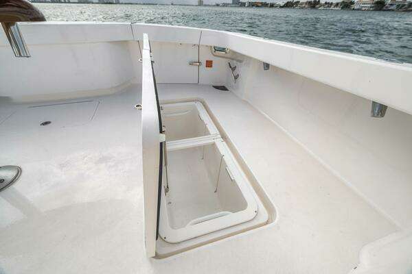 Viking 52 Sport Coupe Yacht For Sale