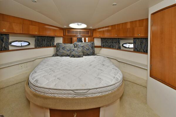 46ft Carver Yacht For Sale