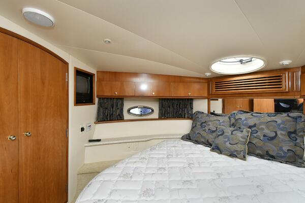 46ft Carver Yacht For Sale