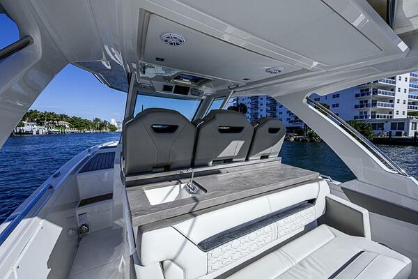 34ft Tiara Yachts Yacht For Sale