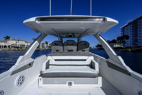 34ft Tiara Yachts Yacht For Sale