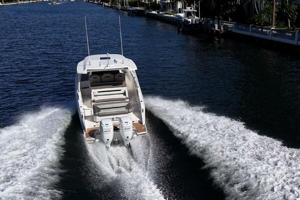 34ft Tiara Yachts Yacht For Sale