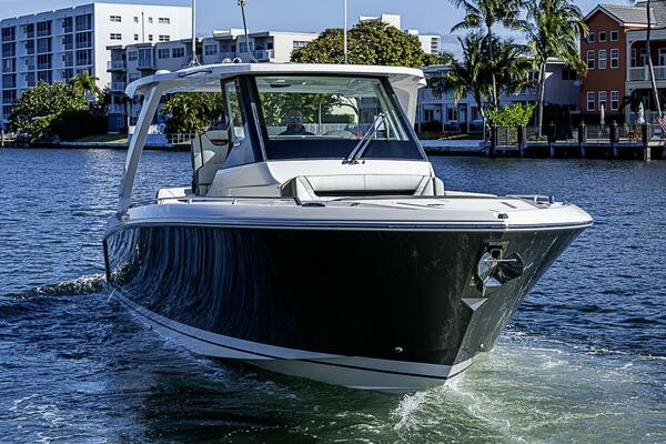 34ft Tiara Yachts Yacht For Sale