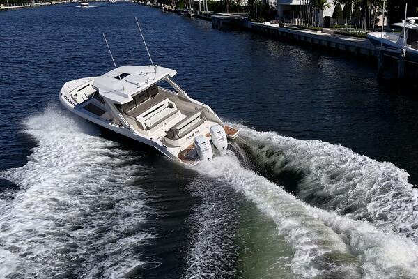 34ft Tiara Yachts Yacht For Sale