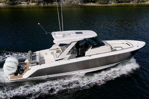 34-ft-Tiara Yachts-2023-34LS- Lighthouse Point Florida United States  yacht for sale