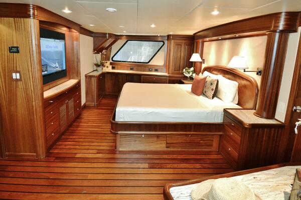 north or south 92ft AllSeas Yacht For Sale