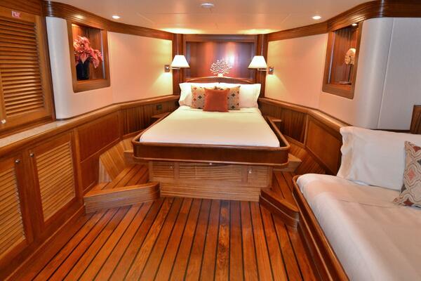 north or south 92ft AllSeas Yacht For Sale