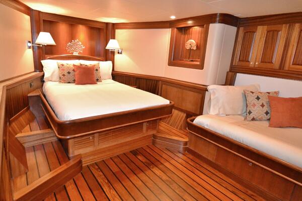 north or south 92ft AllSeas Yacht For Sale