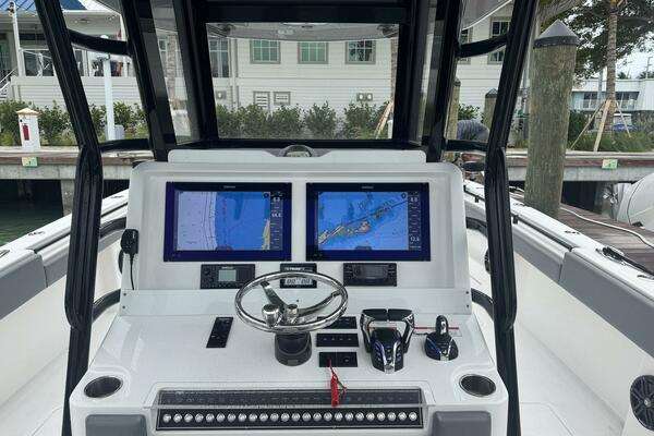 35ft Invincible Yacht For Sale